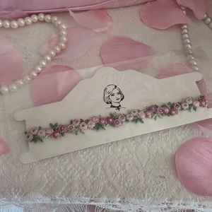 NWT! Princess core chocker necklace